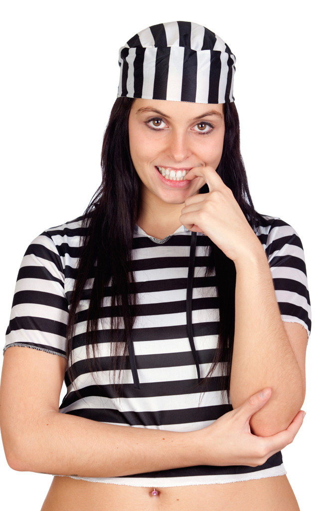16 Halloween Costumes Women Have Managed to Make Completely